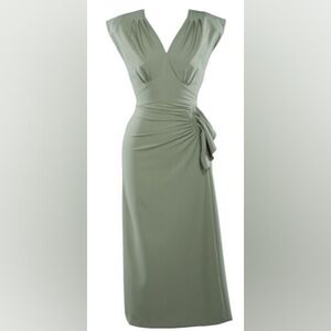 Stop Staring! Timeless wiggle dress in olive green, size L